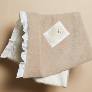 Heritage Fur Pet Blanket in Latte
